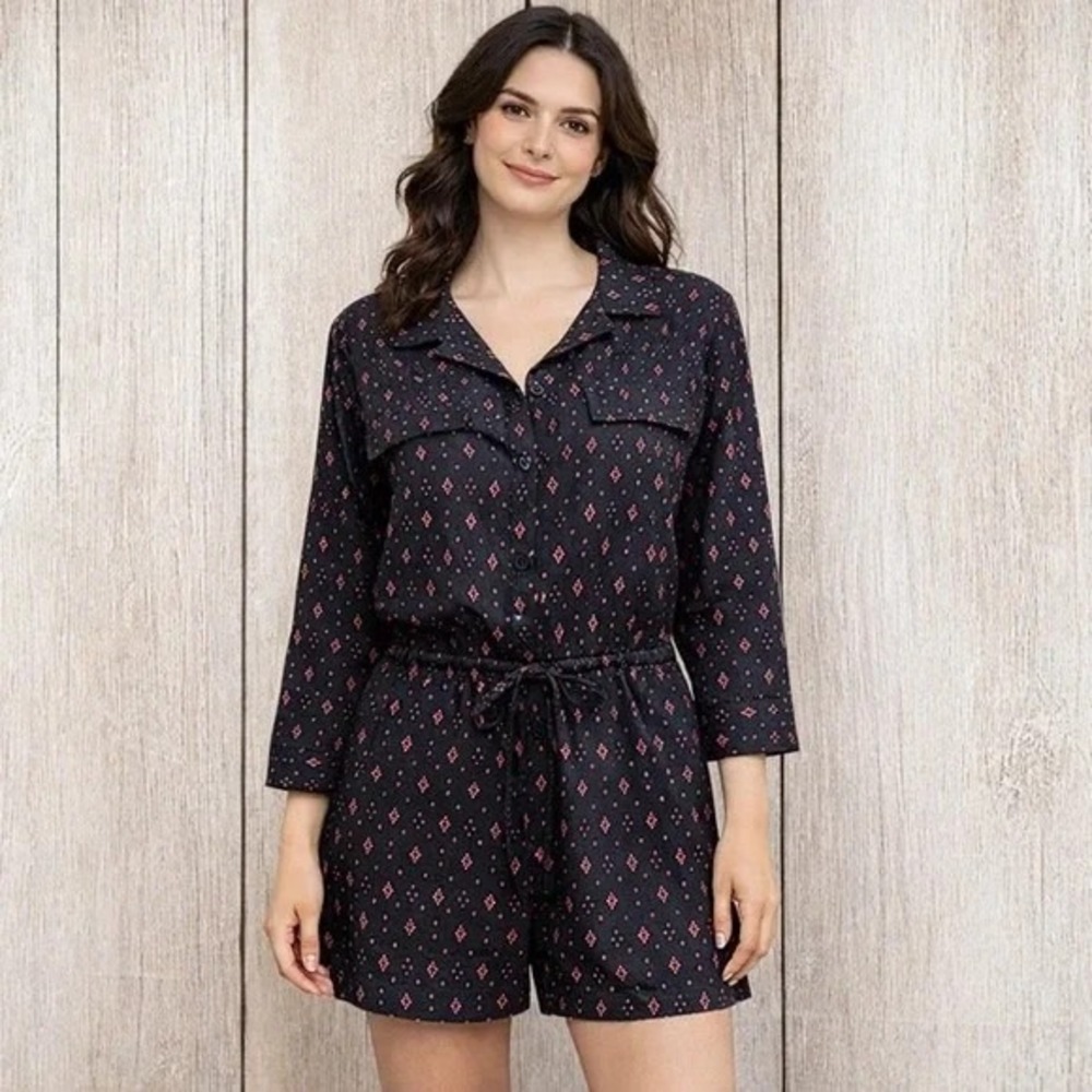 Banana Republic Long Sleeve Romper in Black Geometric Print Women 4 Button Up